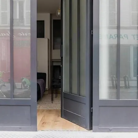 Triplex En Plein Centre De *
